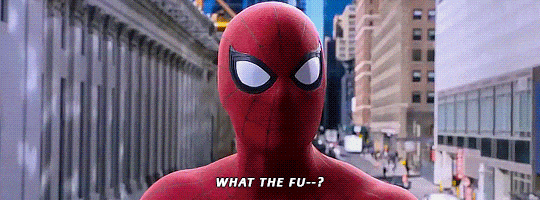 Peter Parker é revelado como o Homem-Aranha